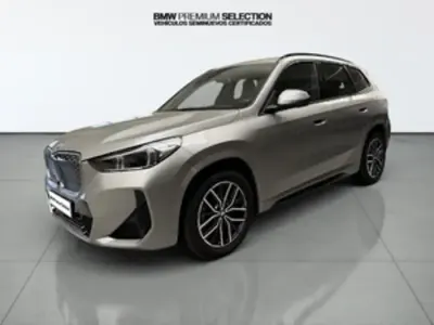 Usado BMW iX1 Comfort Edition 150 kW (204 CV) 2025 Gris plata SUV