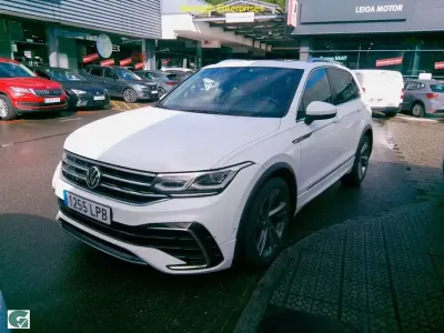 Usado VW Tiguan R-line 150 CV (110 kW) 2021 Blanco SUV