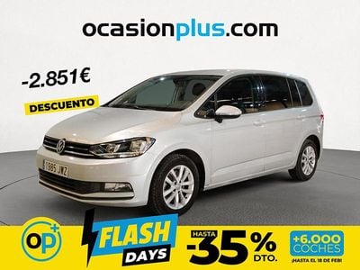 Usado VW Touran Edition 116 CV (85 kW) 2017 Gris plata Monovolumen