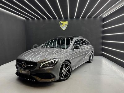 Usado Mercedes CLA220 Shooting Brake 170 CV (125 kW) 2018 Gris / plata Familiar