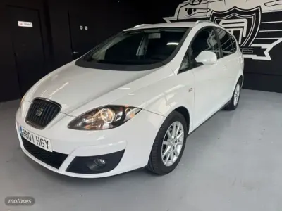 Usado Seat Altea XL Ecomotive 105 CV (77 kW) 2011 Blanco Monovolumen