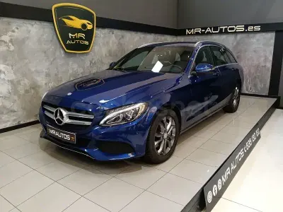 Usado Mercedes C250 211 CV (155 kW) 2015 Azul Familiar