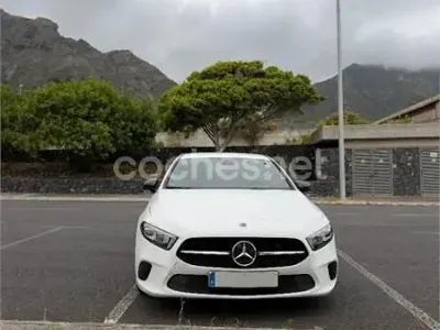 Usado Mercedes A180 109 CV (80 kW) 2019 Blanco Berlina