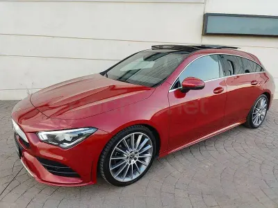 Usado Mercedes CLA220 Shooting Brake 190 CV (139 kW) 2020 Granate Familiar