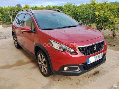 Usado Peugeot 2008 Allure 110 CV (80 kW) 2018 Rojo SUV