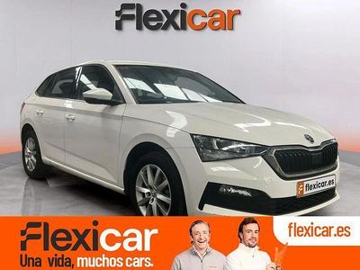 Usado Skoda Scala Ambition 110 CV (80 kW) 2021 Blanco Utilitario