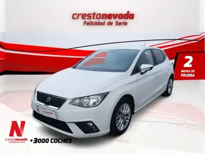 Usado Skoda Rapid Active 90 CV (66 kW) 2015 Blanco Utilitario