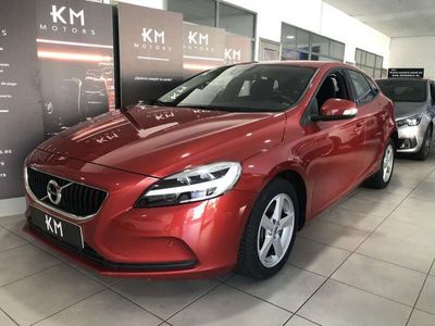 usado Volvo V40 D2 Momentum Aut. 120 (4.75)