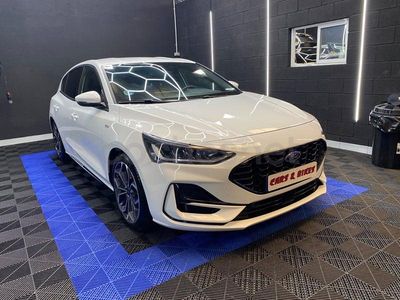 Usado Ford Focus ST-Line 125 CV (91 kW) 2024 Blanco Berlina