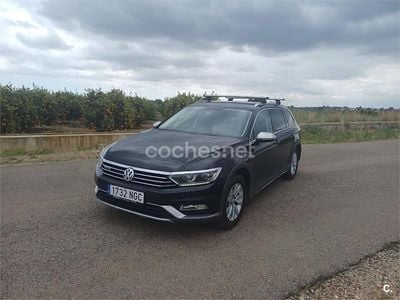 Usado VW Passat Alltrack 190 CV (139 kW) 2016 Negro Familiar