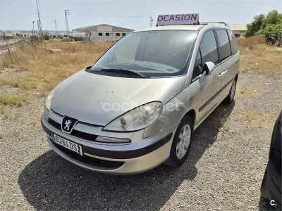 Usado Peugeot 807 130 CV (95 kW) 2005 Blanco Monovolumen