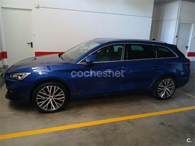 Usado Seat Leon XCELLENCE 150 CV (110 kW) 2021 Azul Familiar