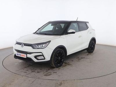 Usado Ssangyong (KGM) Tivoli Limited 128 CV (94 kW) 2019 Blanco SUV