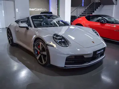 Nuevo Porsche 911 Carrera 4S Cabriolet 480 CV (353 kW) 2026 Gris / plata Descapotable