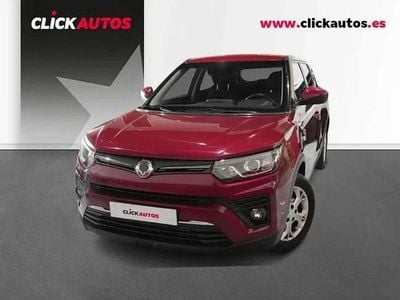 Rojo Usado 2023 Ssangyong (KGM) Tivoli SUV | 13.100 € (Precio justo)