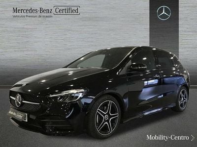Usado Mercedes B200 AMG line 150 CV (110 kW) 2023 Negro noche Monovolumen