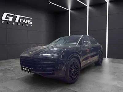 Usado Porsche Cayenne Turbo E-Hybrid 739 CV (543 kW) 2024 Negro SUV
