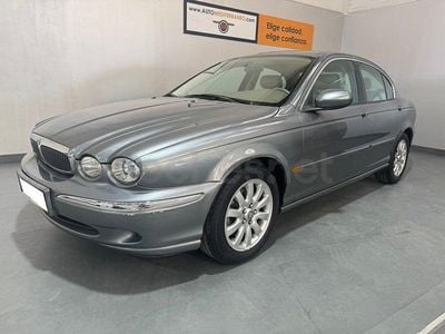 Usado Jaguar X-type Executive 196 CV (144 kW) 2003 Gris / plata Berlina
