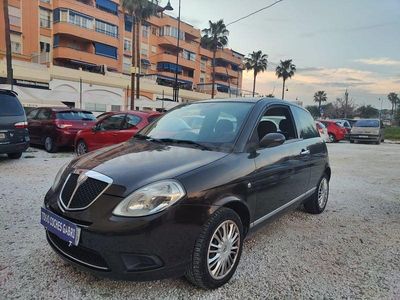 Usado Lancia Ypsilon 75 CV (55 kW) 2008 Negro Utilitario