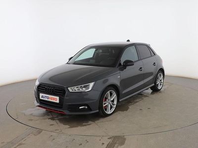 Usado Audi A1 Sportback Attraction 115 CV (84 kW) 2018 Gris Utilitario