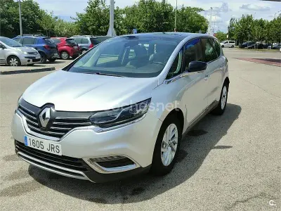Usado Renault Espace Initiale 160 CV (117 kW) 2016 Gris / plata Monovolumen