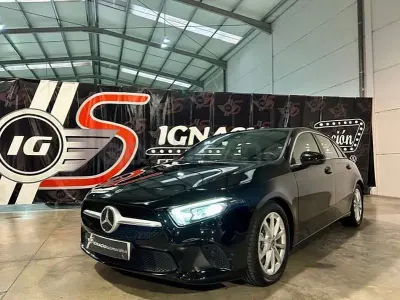 Usado Mercedes A200 150 CV (110 kW) 2020 Negro Berlina