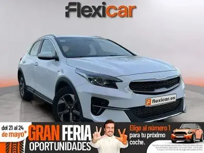 Usado Kia XCeed 120 HP (88 kW) 2022 Branco SUV