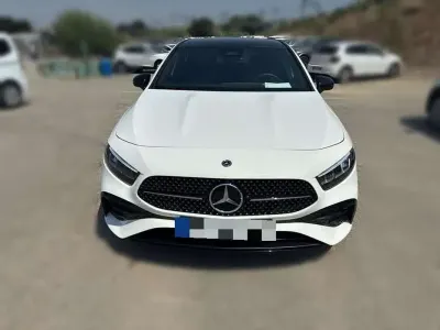 Usado Mercedes A200 150 CV (110 kW) 2026 Blanco Berlina