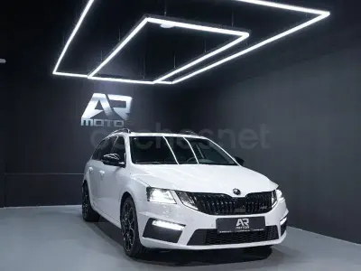 Usado Skoda Octavia RS 245 CV (180 kW) 2019 Blanco Familiar