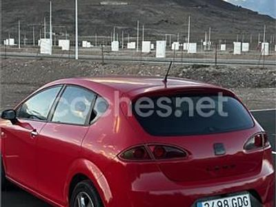 Usado Seat Leon Ecomotive 105 CV (77 kW) 2008 Rojo Utilitario