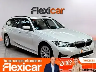 Usado BMW 318 150 CV (110 kW) 2021 Blanco Familiar