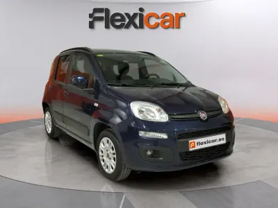Begagnad Fiat Panda Lounge 69 HK (50 kW) 2020 Blå Sedan