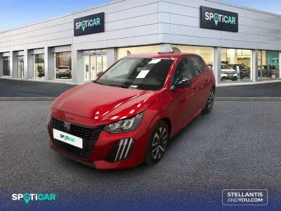 Usado Peugeot 208 Active 102 CV (75 kW) 2024 Rojo Utilitario