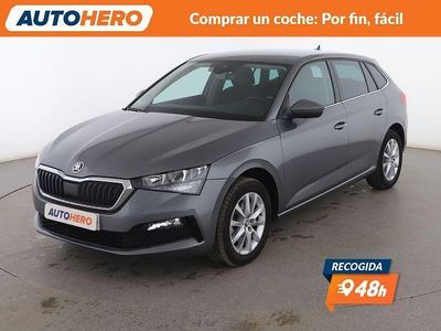 Gris Usado 2022 Skoda Scala Ambition Utilitario | 15.999 € (Precio justo)