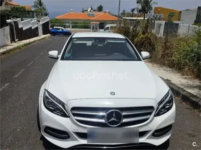 Usado Mercedes C220 170 CV (125 kW) 2015 Blanco Berlina