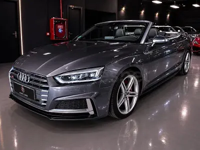 Usado Audi A5 Cabriolet 354 CV (260 kW) 2018 Gris / plata Descapotable