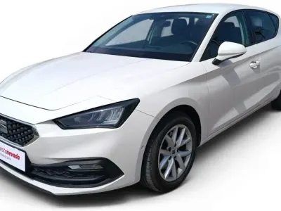 Usado Seat Leon Style 150 CV (110 kW) 2023 Blanco
