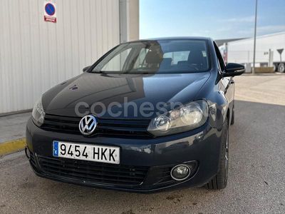 Azul Usado 2012 VW Golf VII Advance Berlina | 6970 € (Precio justo)