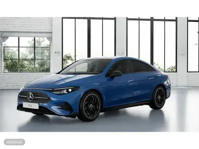 Nuevo Mercedes CLA180 136 CV (100 kW) 2026 Azul Berlina