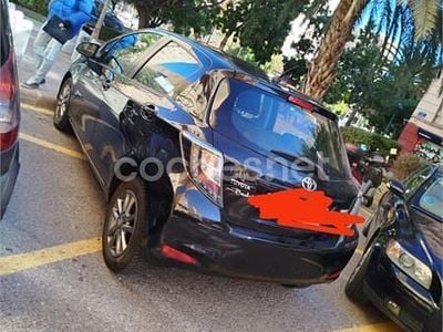 Negro Usado 2014 Toyota Yaris City Berlina | 6100 € (Precio justo)