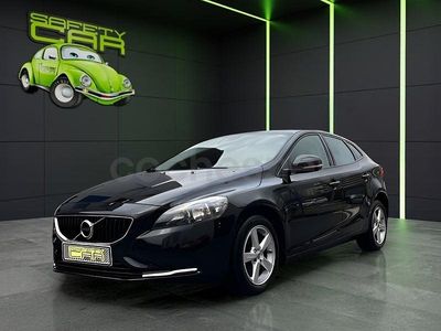 Usado Volvo V40 Momentum 122 CV (89 kW) 2017 Negro Berlina