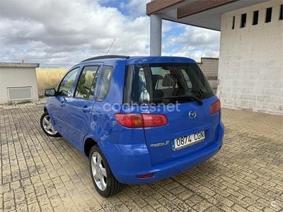 Azul Usado 2004 Mazda 2 Sportive Berlina | 2500 €
