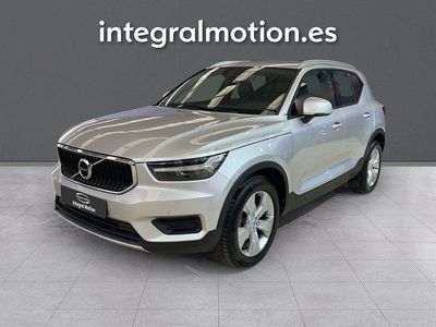 Gris Usado 2019 Volvo XC40 Momentum SUV | 25.800 € (Un poco caro)