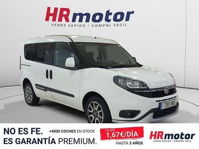 Usado Fiat Doblò Trekking 120 CV (88 kW) 2022 Blanco Monovolumen