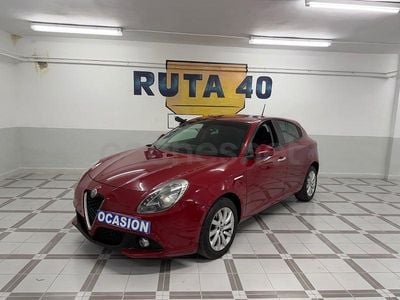 Usado Alfa Romeo Giulietta 120 CV (88 kW) 2017 Granate Utilitario