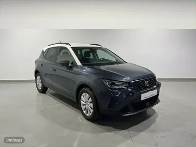 Usado Seat Arona Style 115 CV (84 kW) 2025 Blanco SUV