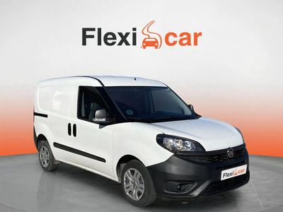 Usado Fiat Doblò Easy 105 CV (77 kW) 2020 Blanco Monovolumen