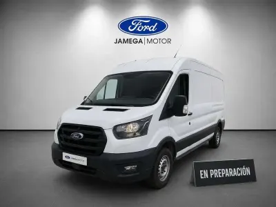 Usado Ford Transit Trend 129 CV (94 kW) 2021 Blanco Familiar