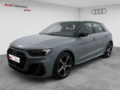 Usado Audi A1 Sportback Black Edition 110 CV (80 kW) 2022 Gris Utilitario