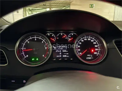 Usado Peugeot 508 Allure 150 CV (110 kW) 2017 Gris / plata Berlina